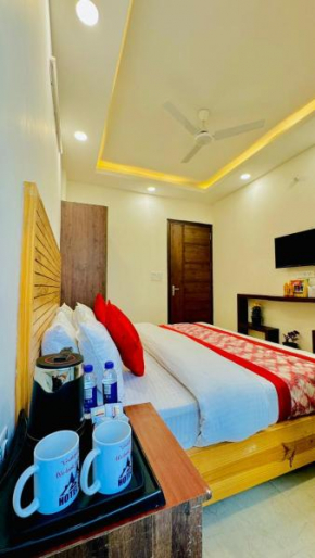 Hotel Ashram View Just 10 Minute Away Form Nizamuddin Railway Station